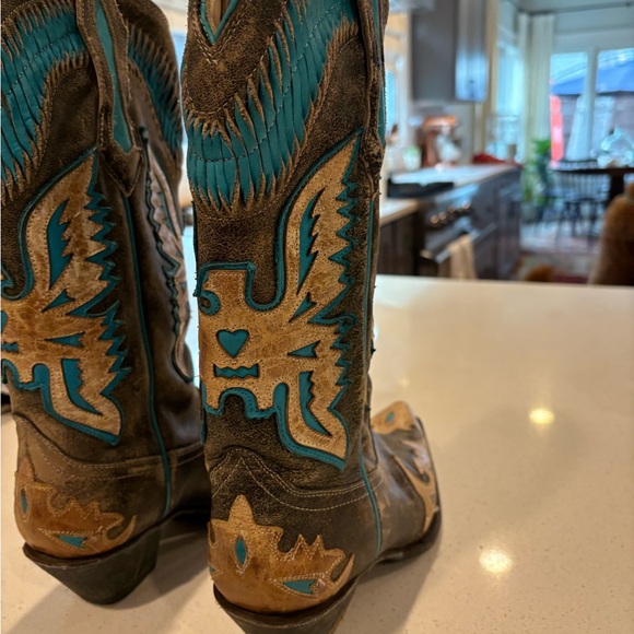 Western Leather Cowboy Boots - Black and Tan - Picture 3 of 13